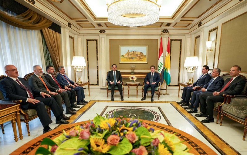 اجتماع نيجيرفان بارزاني مع وفد نيابي عراقي برئاسة محسن المندلاوي