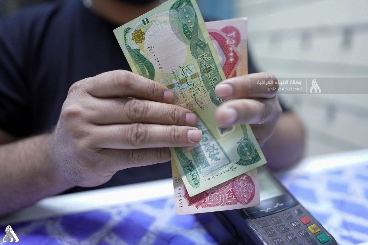 الحكومة ملتزمة بدفع الرواتب كاملة للموظفين من دون تأخير او استقطاع » وكالة الانباء العراقية (واع)